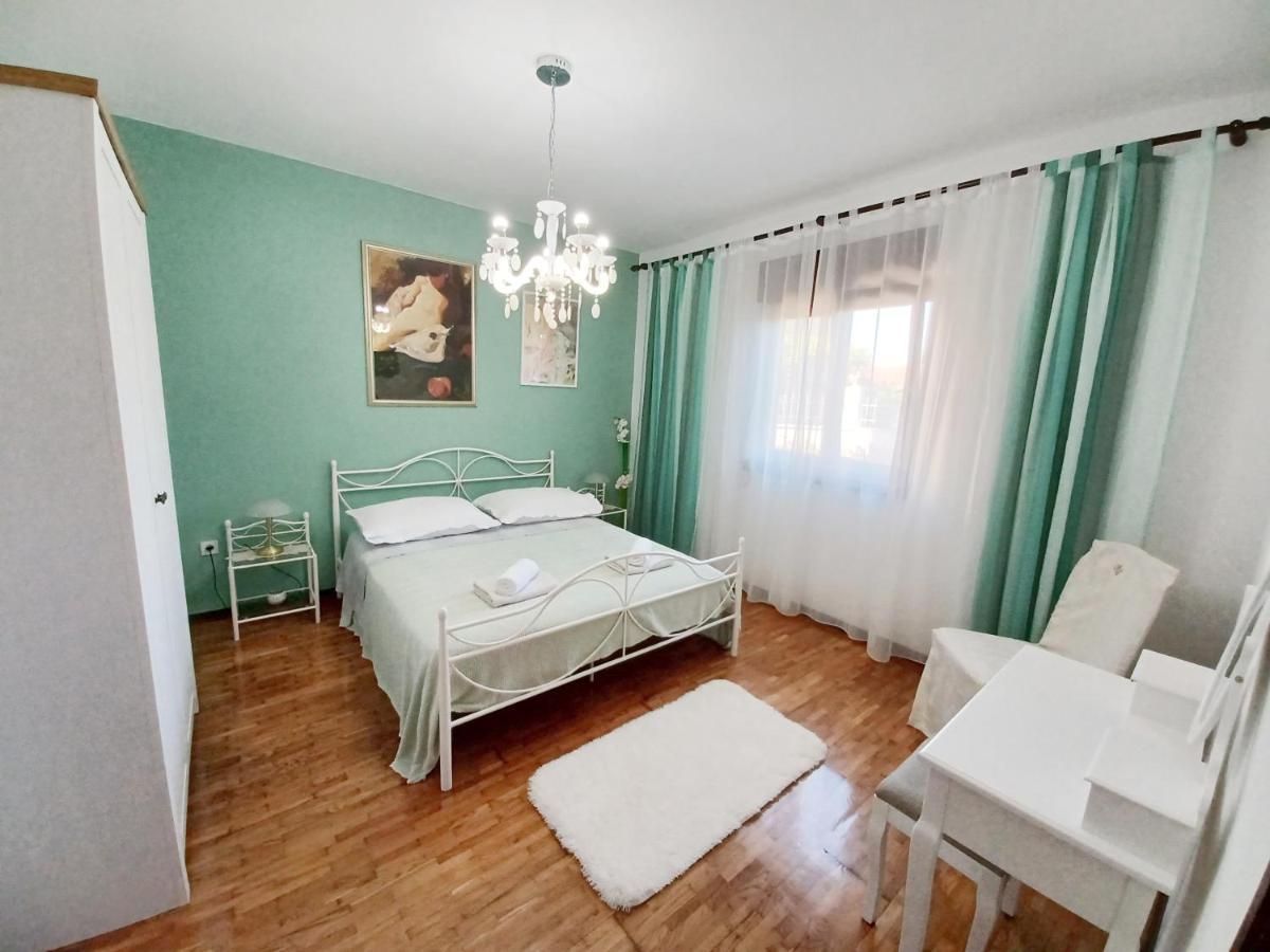 Lorenzo Apartment