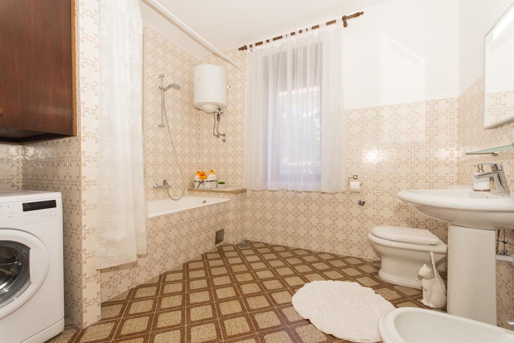 Apartment Lorenzo Trogir